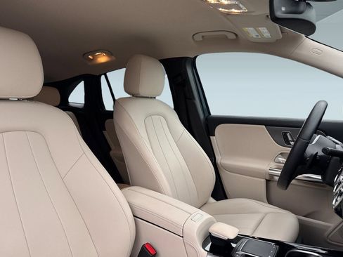 Certified 2023 Mercedes-Benz GLA 250 4MATIC image 30