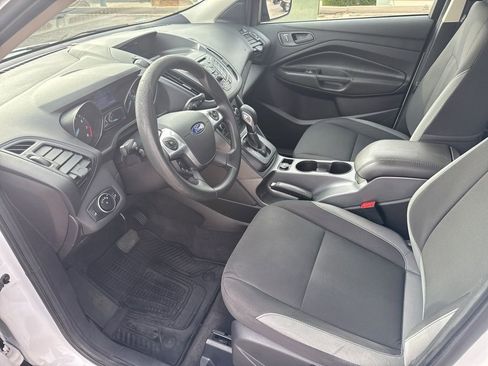 Used 2015 Ford Escape S image 10