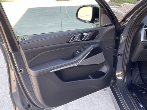 New 2026 BMW X5 sDrive40i w/ M Sport Package image 8