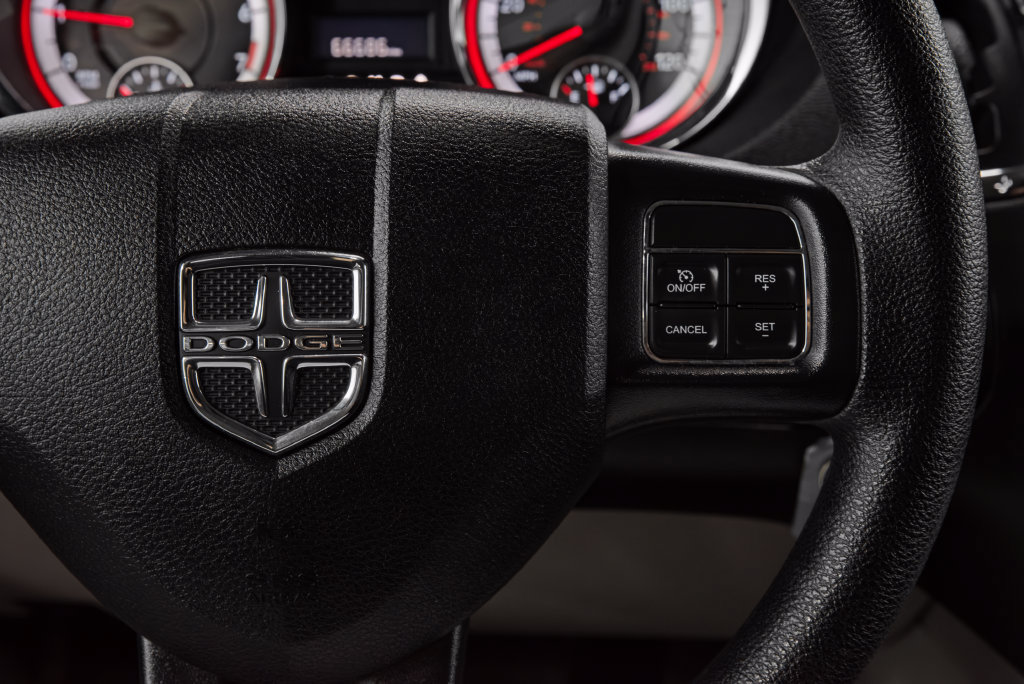 Used 2018 Dodge Grand Caravan SE w/ UConnect Hands-Free Group FWD image 26