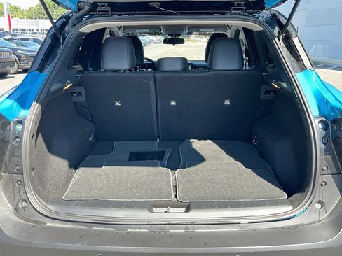 Used 2025 Nissan Kicks SR FWD image 28