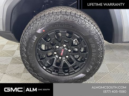 New 2026 GMC Canyon Elevation w/ Convenience Package image 13