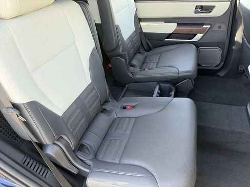 Used 2024 Toyota Sequoia Capstone AWD/4WD image 29