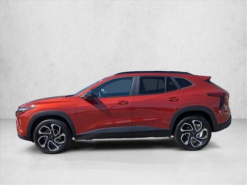 Used 2024 Chevrolet Trax RS w/ Driver Confidence Package FWD image 9