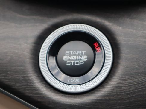 New 2025 Jeep Grand Cherokee Limited image 11