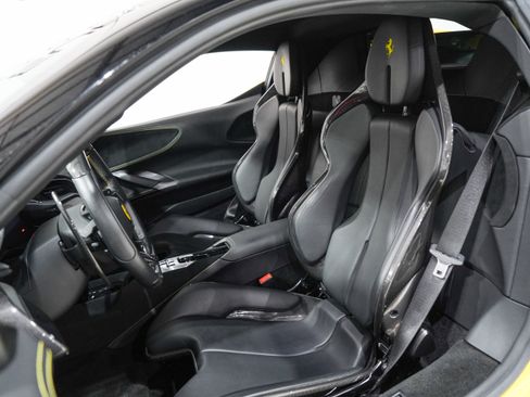 Used 2021 Ferrari SF90 Stradale AWD/4WD image 9