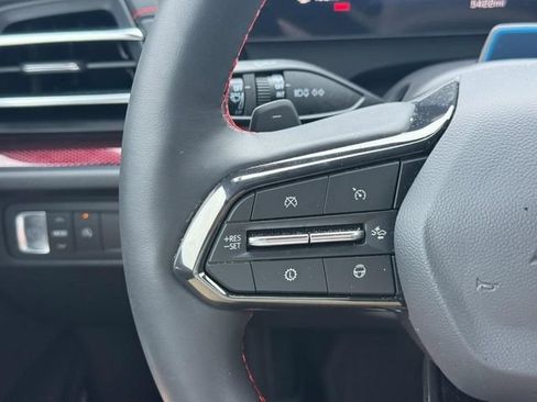 New 2026 Chevrolet Traverse RS w/ LPO, Floor Liner Package FWD image 15