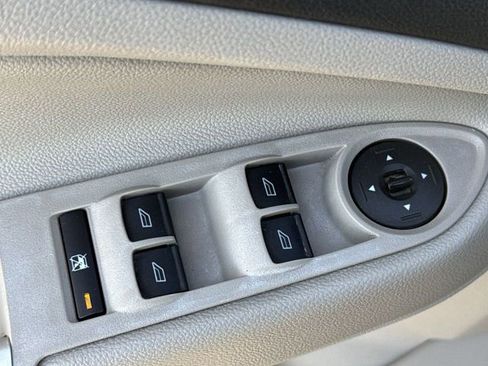 Used 2014 Ford Escape SE image 21