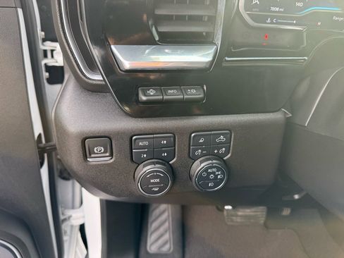 Used 2025 Chevrolet Silverado 2500 High Country w/ High Country Premium Package image 20