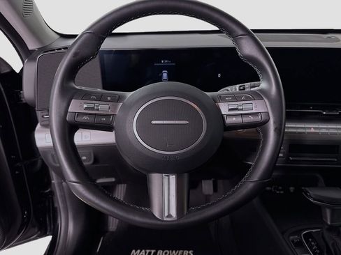 Certified 2025 Hyundai Kona SEL image 11