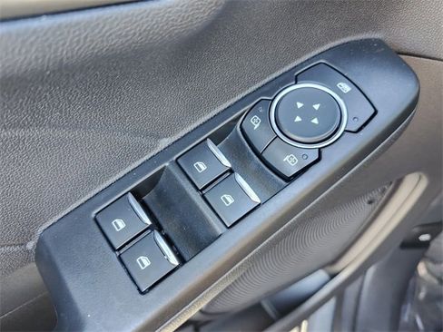 Used 2023 Ford Escape SE image 24