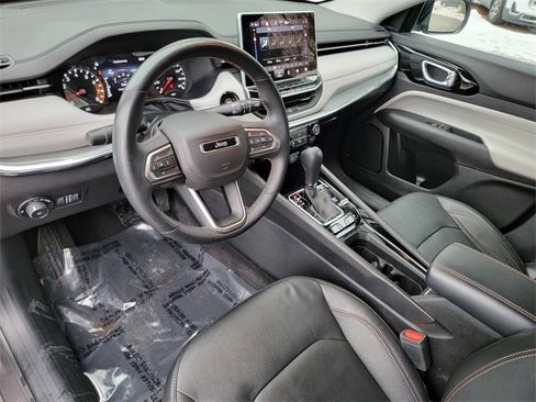 Certified 2022 Jeep Compass Limited image 19