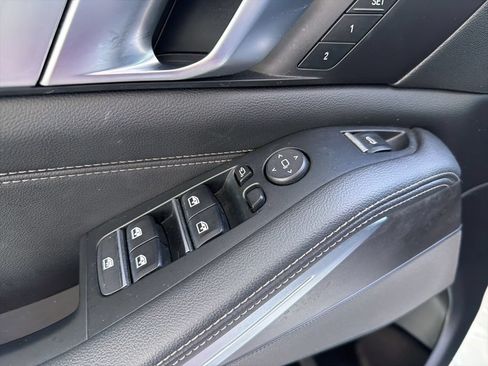 Used 2020 BMW X5 sDrive40i w/ M Sport Package RWD image 8