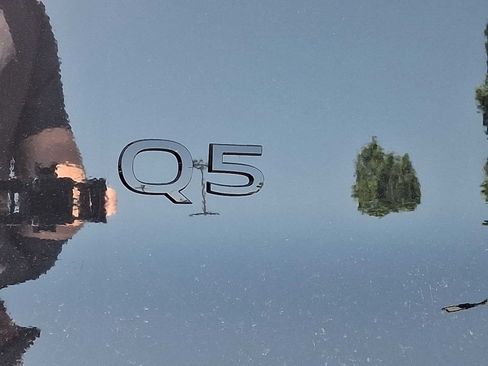 New 2025 Audi Q5 Premium image 18