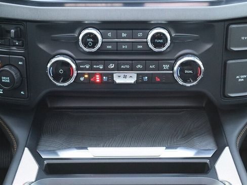 Used 2024 Ford F350 Platinum AWD/4WD image 21