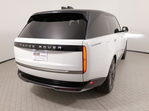 Used 2024 Land Rover Range Rover SE AWD/4WD image 13