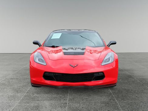 Used 2017 Chevrolet Corvette Stingray Coupe w/ 1LT RWD image 2