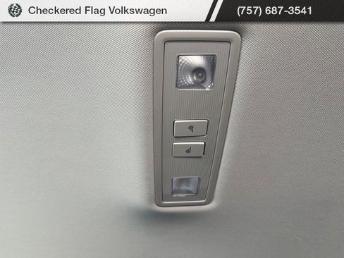 New 2025 Volkswagen Taos SE image 51