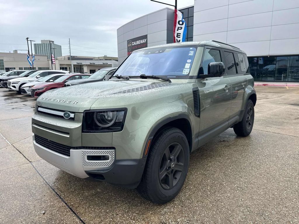 Used 2022 Land Rover Defender 110 S AWD/4WD image 3