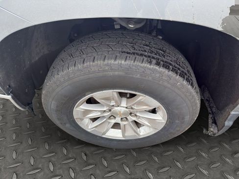 Used 2023 Chevrolet Silverado 1500 LT image 30