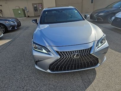 Certified 2022 Lexus ES 350 w/ Premium Package