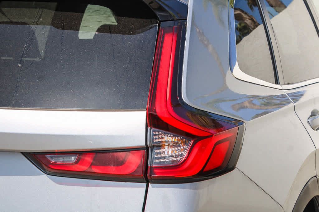 Used 2023 Honda CR-V Sport Touring image 6