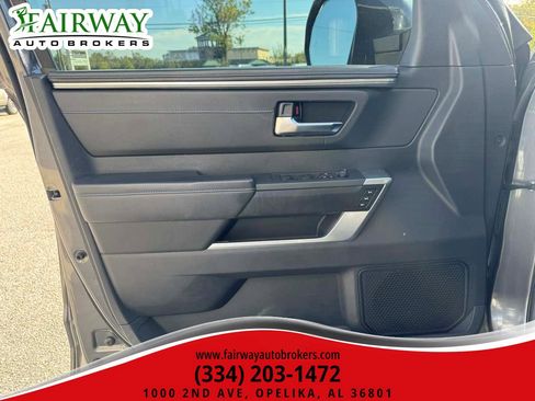 Used 2022 Toyota Tundra Platinum w/ Advanced Package image 28