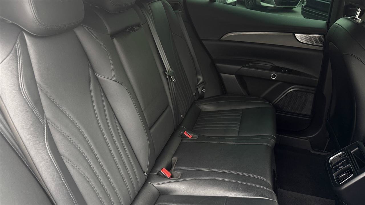 Used 2023 Maserati Grecale GT AWD/4WD image 38