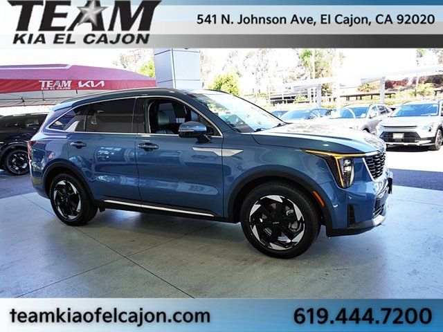 Certified 2025 Kia Sorento EX FWD image 10