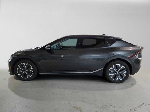 Used 2024 Kia EV6 Light AWD/4WD image 6