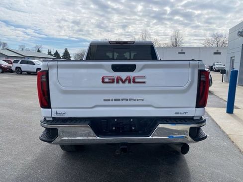Used 2024 GMC Sierra 2500 SLT w/ SLT Premium Package image 4