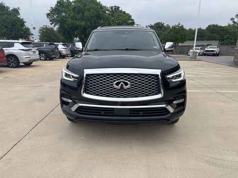 Used 2019 INFINITI QX80 Luxe w/ 22" Wheel Package AWD/4WD image 2