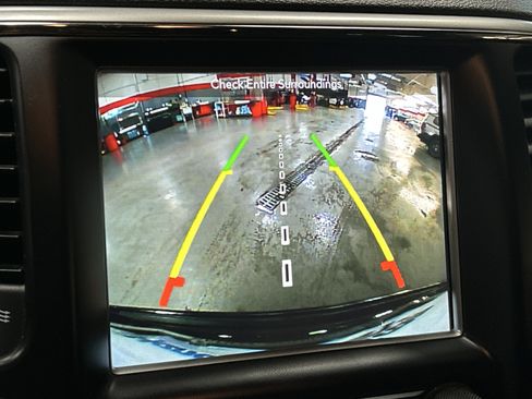 Used 2018 Jeep Grand Cherokee Altitude AWD/4WD image 24