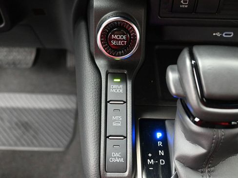 Certified 2024 Toyota Land Cruiser image 28