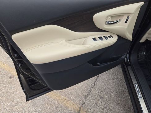 Used 2024 Nissan Murano Platinum w/ Cargo Package image 22