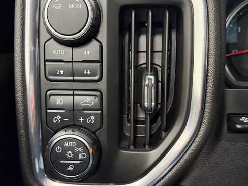 Used 2023 Chevrolet Silverado 2500 High Country w/ Z71 Off-Road Package image 34