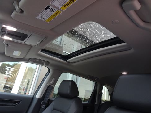 Used 2025 Honda CR-V EX-L image 11