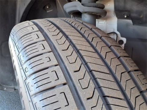 Used 2022 Jeep Renegade Latitude w/ Convenience Group image 35