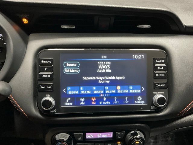 Used 2023 Nissan Kicks SR w/ SR Premium Package FWD image 36