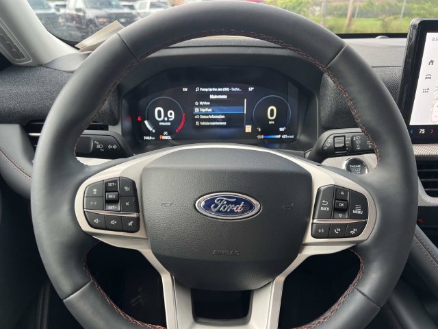 Certified 2026 Ford Explorer Active w/ Active Comfort Package AWD/4WD image 23