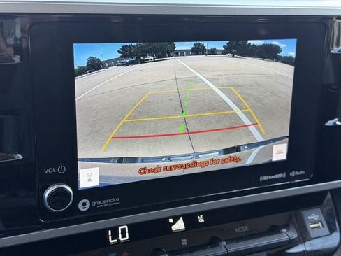 Used 2022 Toyota Tundra SR5 AWD/4WD image 18