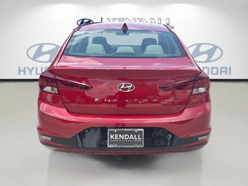 Used 2020 Hyundai Elantra SEL FWD image 2