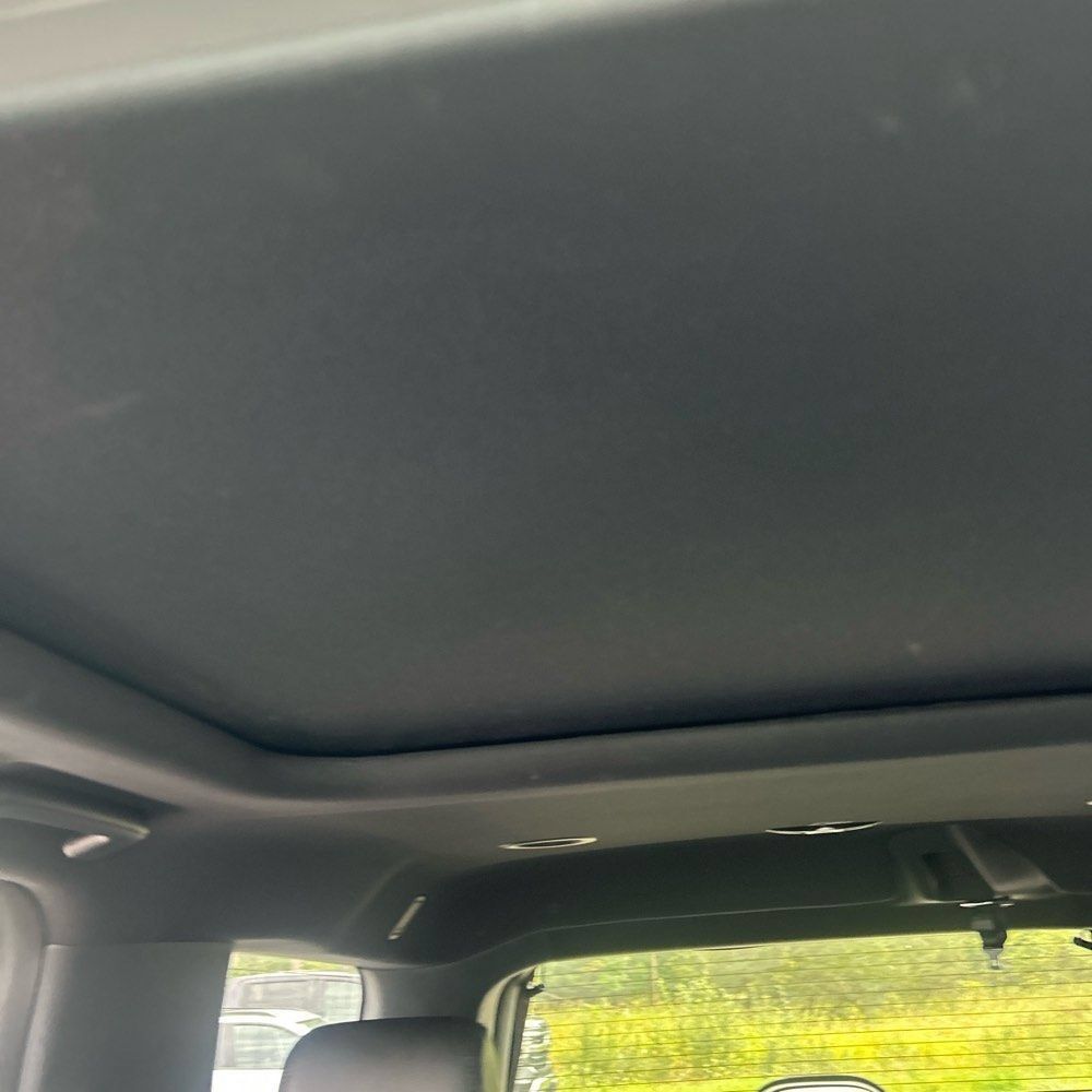 Used 2019 Ford Expedition XLT w/ Equipment Group 202A AWD/4WD image 13