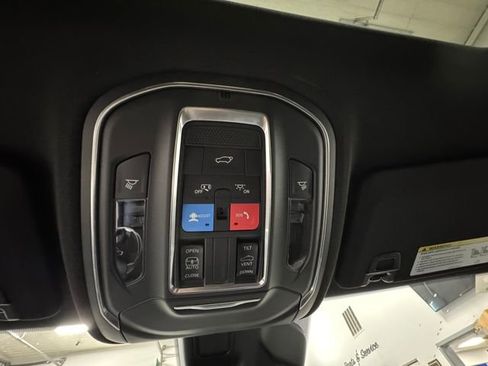 New 2026 Jeep Grand Cherokee Laredo X AWD/4WD image 40