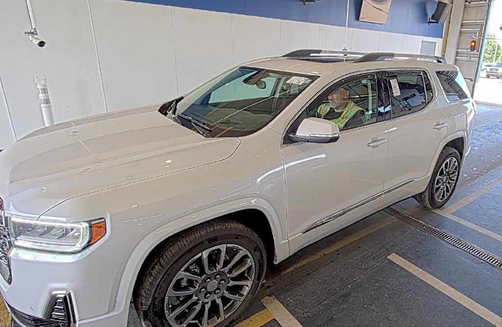 Used 2021 GMC Acadia Denali AWD/4WD image 1