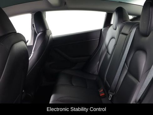 Used 2023 Tesla Model 3 Standard Range RWD image 7
