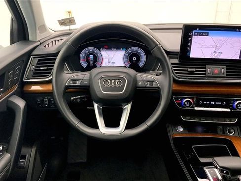 Certified 2023 Audi Q5 2.0T Premium Plus w/ Premium Plus Package image 5