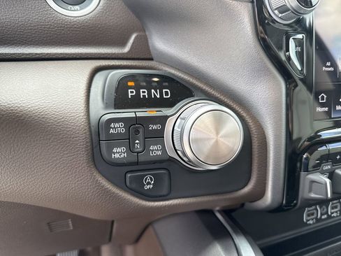 Used 2025 RAM 1500 Laramie w/ Laramie Southwest Edition image 19