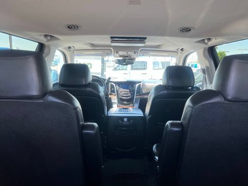 Used 2015 Cadillac Escalade Premium AWD/4WD image 46