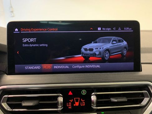 Used 2022 BMW X4 xDrive30i w/ M Sport Package 2 AWD/4WD image 36
